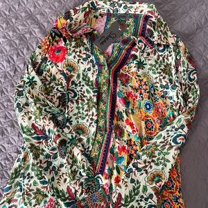Shana Apparel button up blouse, tag still on